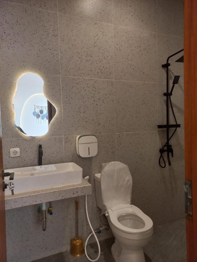 Azalea Room By The Anp Villas Cikundul エクステリア 写真